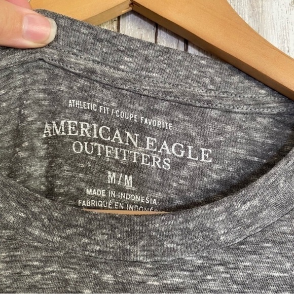 American Eagle Grey Heather Athletic Fit - Picture 3 of 3